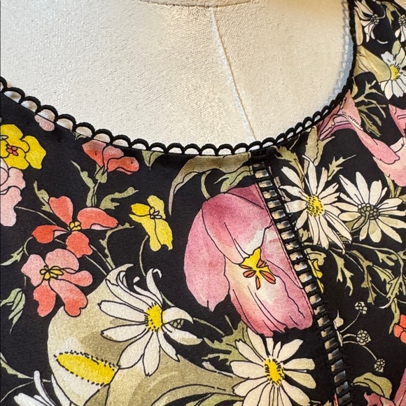 3.1 Phillip Lim Black and Pink Floral Blouse Size 10 - Picture 5 of 9
